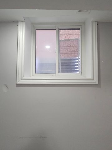 For Lease - 13 Edgevalley Court Unit# Basement, Brampton, Ontario - Photo 2