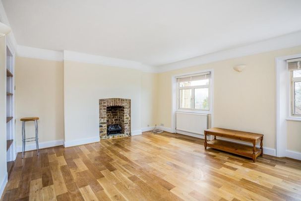 3 bedroom flat to rent - Photo 1