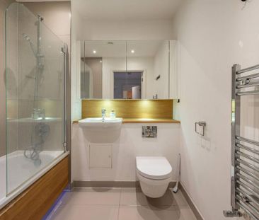 2 bedroom flat to rent - Photo 4