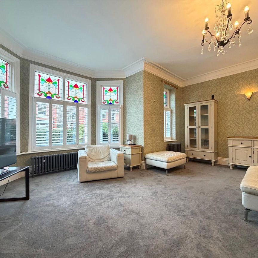 Raynham Avenue, Didsbury, Manchester, M20 6BW - Photo 1