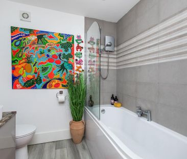 2 bedroom flat to rent - Photo 3