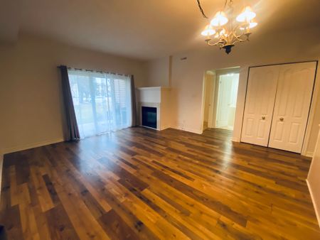 For Lease - 32 Dawson Drive Unit# 824, Collingwood, Ontario - Photo 2