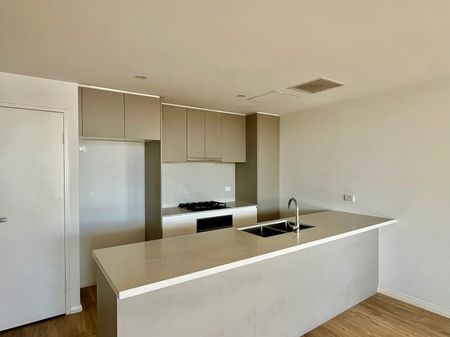 Spacious Two Bedrooms Apartment - Photo 4