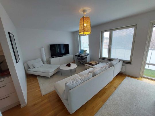 Älvsjö Torg - Foto 1