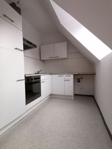 Schöne Dachgeschoßwohnung in zenraler Lage - Provisionsfrei! - Photo 2