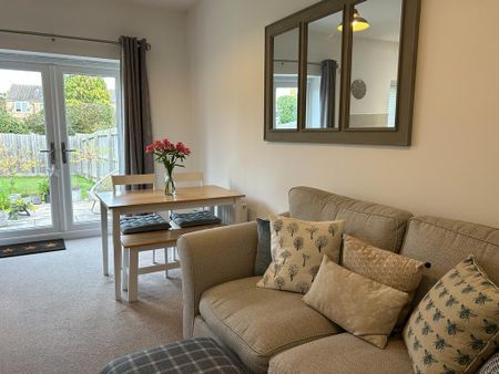 2 bedroom bungalow to rent - Photo 4