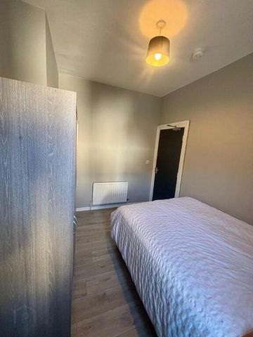 Room 2, 13 Lothair Avenue, Belfast, BT15 2HU - Photo 5
