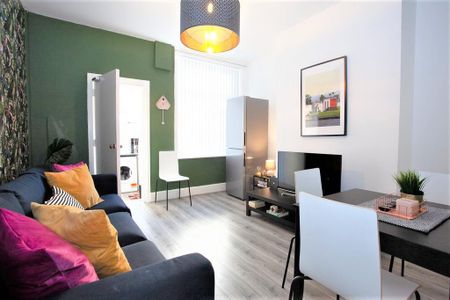 3 bedroom terraced house to rent - Photo 2