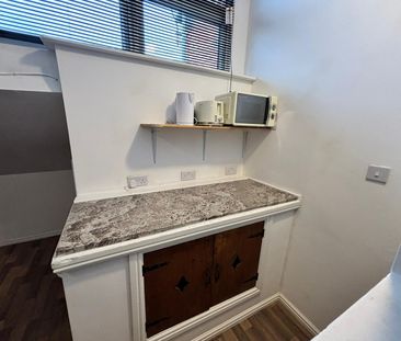 Winnington Lane, Northwich - Photo 3