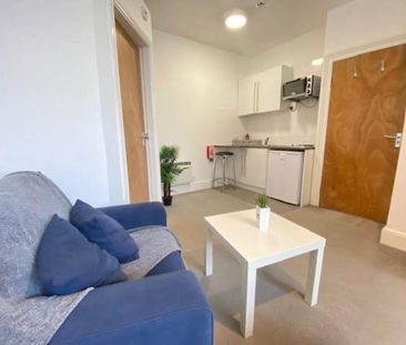 1 bedroom flat to rent - Photo 6