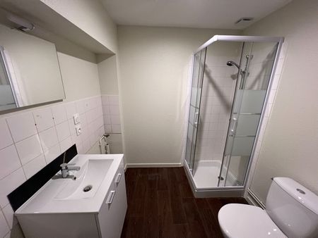 Location Appartement 1 pièce 31m² - Photo 4