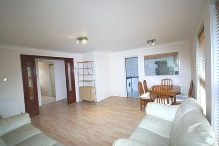 Fountain Gardens, Windsor, Berkshire,SL4 - Photo 2