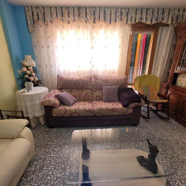 5 room luxury House for rent in Zaragoza, Spain - Photo 1