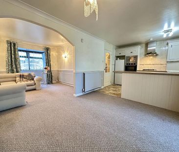 3 bedroom semi-detached house to rent - Photo 1