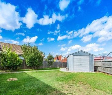 FAMILY HOME IN QUIET COURT - Photo 4
