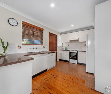 Charming 3-Bedroom Home in a Premier Seven Hills Location - Photo 6