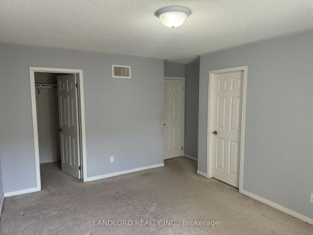 Condo Townhouse For Lease | W8062450 - Photo 5