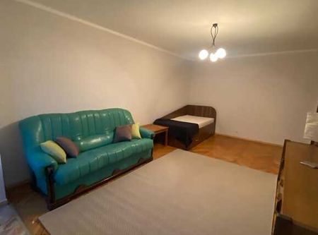 Oportunitate! Apartament cu 4 camere decomandate, garaj, zona Kaufland - Photo 3