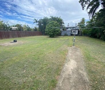 Spacious Low-Set Family Home in Prime Location - Photo 4