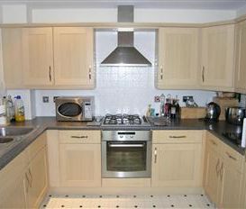Two Bedroom Apartment for Rent in Hatfield - Photo 3
