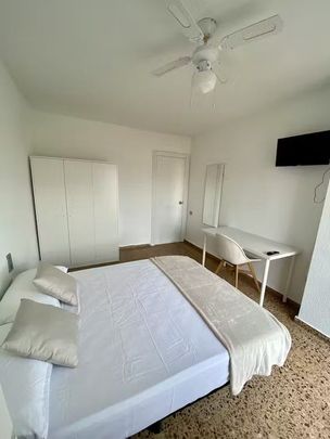 Carrer Pintor Renau, Torrent, Valencian Community 46900 - Photo 1