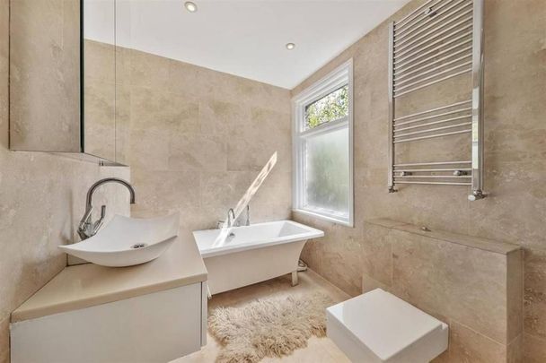 4 bedroom house to rent - Photo 1