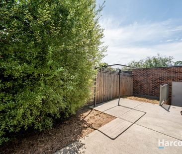 Modern 2-Bedroom Townhouse in Glenroy! - Photo 6