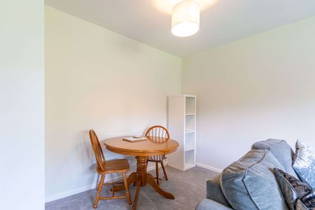 1074L - Howden Hall Crescent, Edinburgh, EH16 6UR - Photo 5