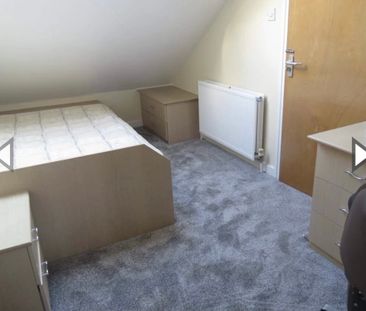 5 Bed - 28 Walmsley Road, Hyde Park, Leeds - LS6 1NG - Student - Photo 6