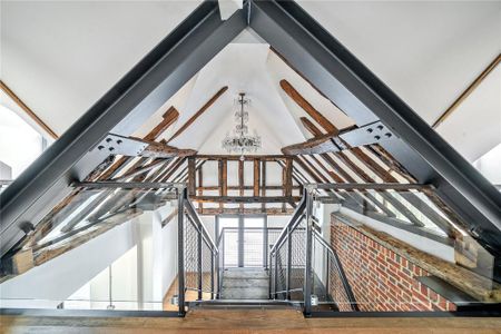 4 bedroom detached house to rent - Photo 2