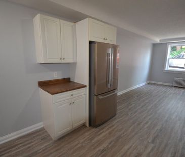 223 Ontario Street apartment — St. Catharines, ON (2-Bedroom) - 2 B... - Photo 3