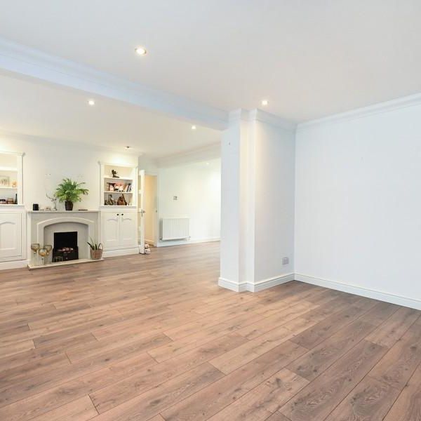 5 bedroom detached house to rent - Photo 1