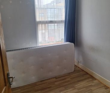 Room in a Shared House, Buxton Road, E17 - Photo 1
