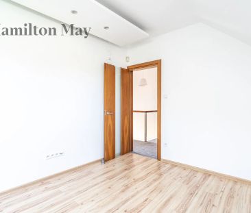 Przestronny i funkcjonalny dom w Bolechowicach z pięknym widokiem n... - Photo 6