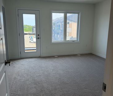 For Lease - 70 Thornbird Crescent, Brampton, Ontario - Photo 4