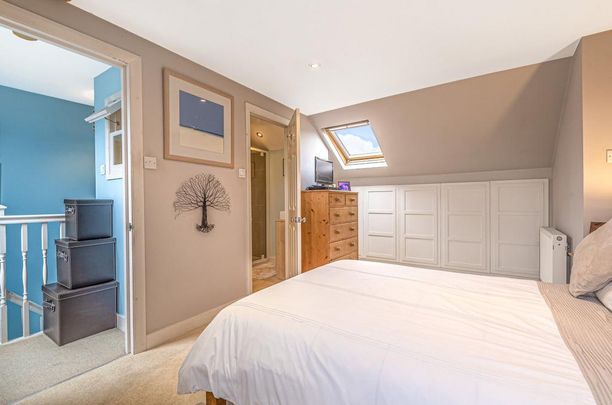 3 bedroom flat to rent - Photo 1