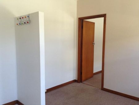 ONE BEDROOM UNIT - AIR CONDITIONED - Photo 2