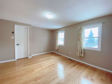 For Lease - 195 Enchanted Hills Crescent, Toronto, Ontario - Photo 4