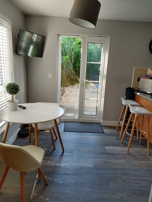 Double En-suite- Horfield- Just off Gloucester Road - Photo 1