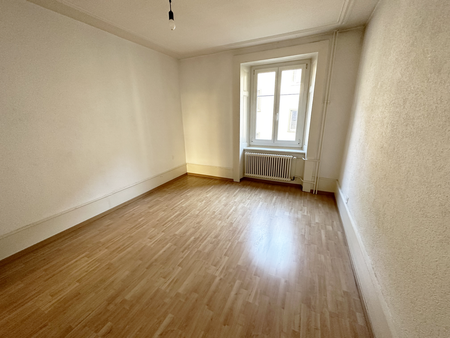 Appartement 3 pièces - Rue de la Serre 103 - La Chaux-de-Fonds - Foto 3