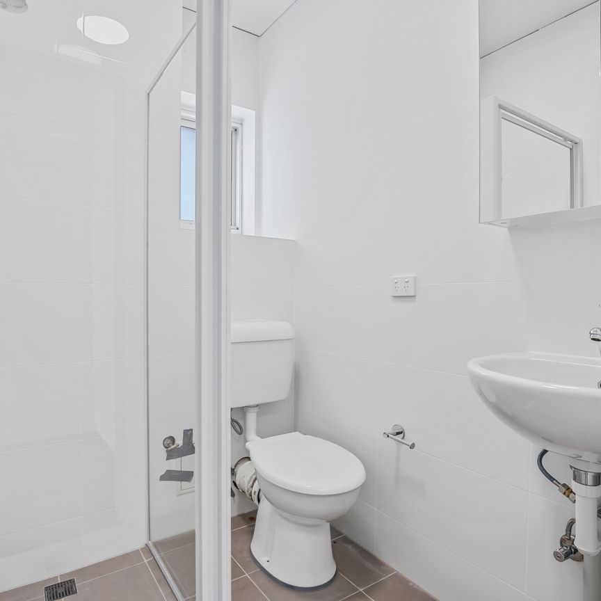 71/4 Elizabeth Bay Road, Elizabeth Bay NSW 2011 - Studio For Rent | Domain - Photo 1