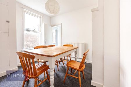 5 bedroom terraced house to rent - Photo 4