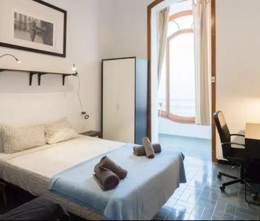 Carrer de Sants, Barcelona, Catalonia 08014 - Photo 2