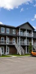 1 room apartment of 95m² in Gatineau - Photo 2