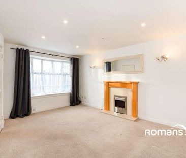 Coniston Close, Farnborough, GU14 - Photo 1