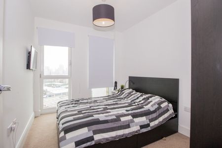3 Bed Flat, Ivy Point, E3 - Photo 5