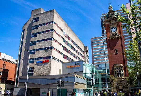 Studio to rent - Photo 1