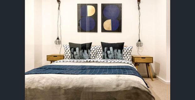 Modern 2-Bedroom Apartment in the Heart of Pyrmont - Photo 1