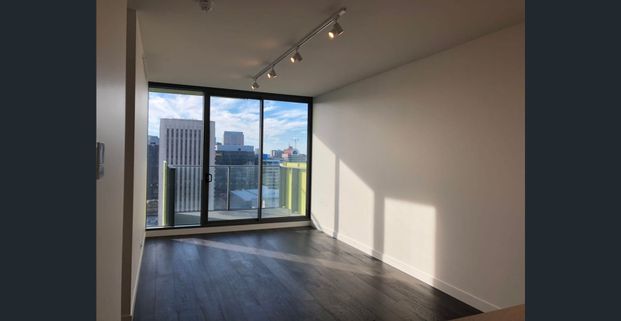 TWO BEDROOM APARTMENT IN THE HEART OF ADELAIDE CBD - Photo 1