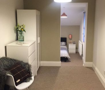Spencer Street Unit 1 - Photo 5